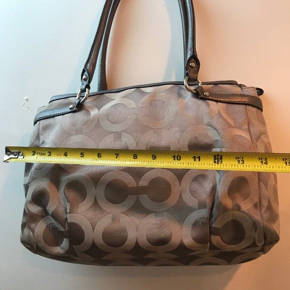 COACH XL Silver Jacquard Fabric Shoulder Bag - Picture 3 of 7